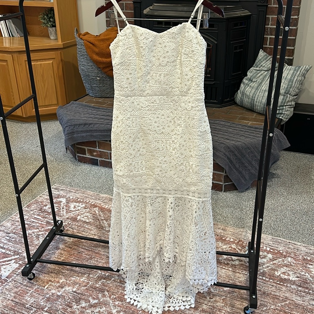 Two Sisters White Lace Dress